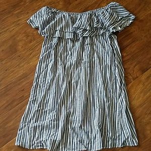 Off shoulder summer dress