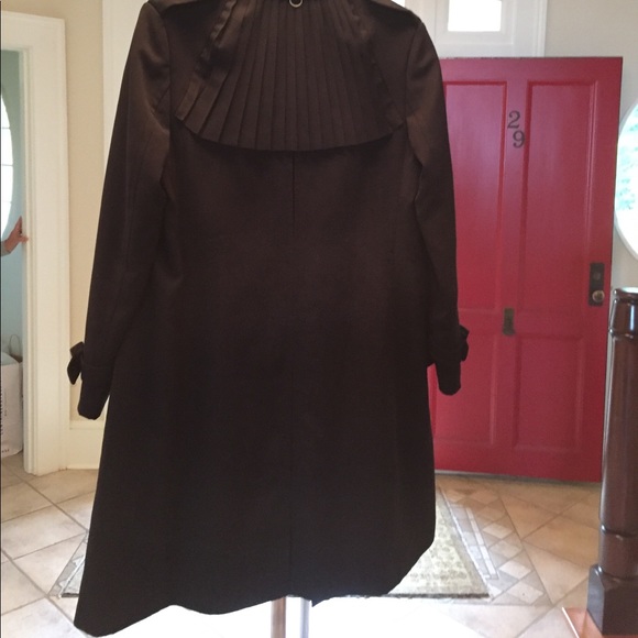 Black coat - Picture 2 of 2