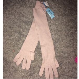 light pink gloves