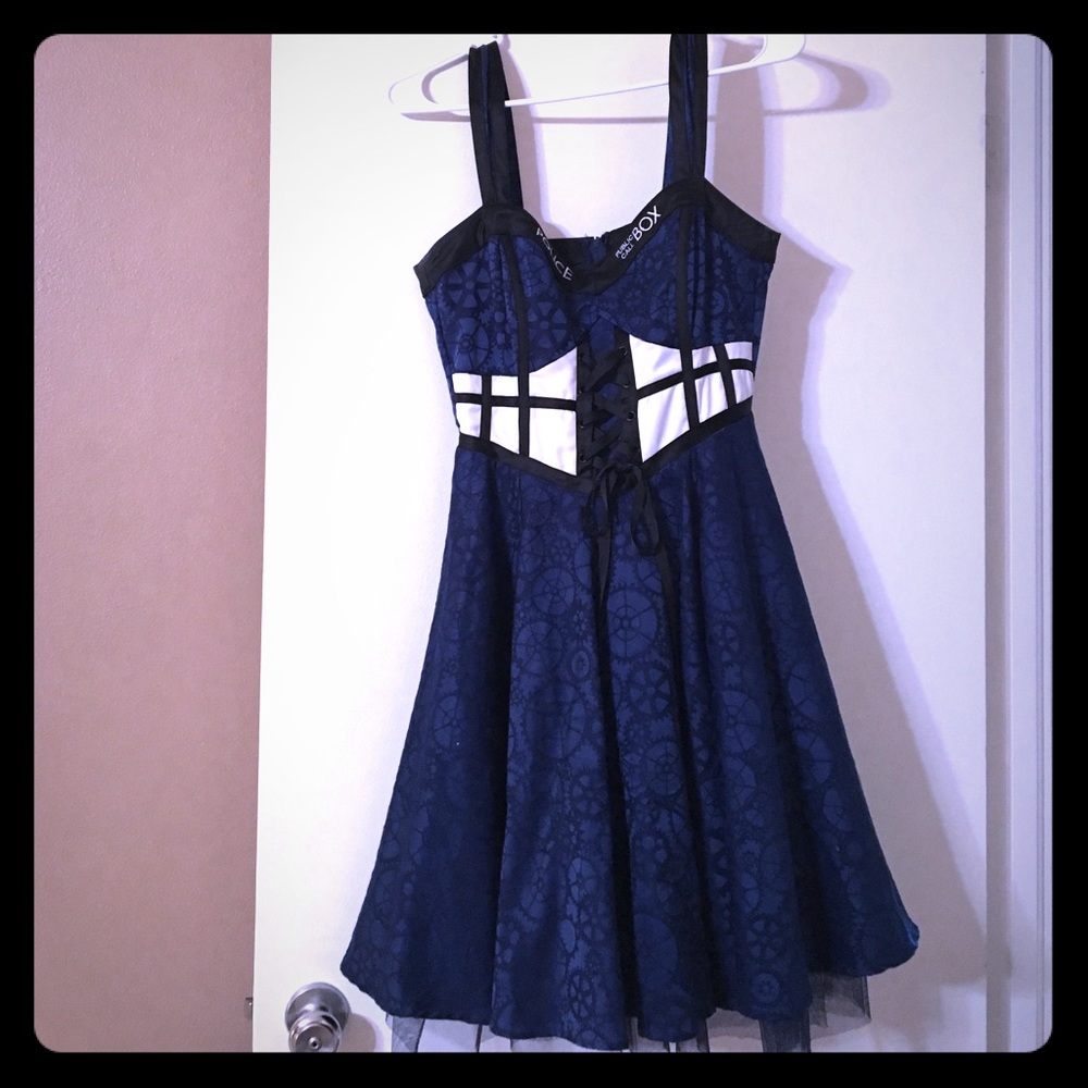 Hot Topic Tardis Doctor Who dress