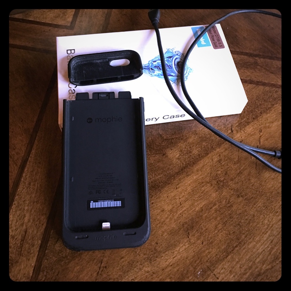 MOPHIE BATTERY CASE FOR IPHONE 6, GUC! Black.