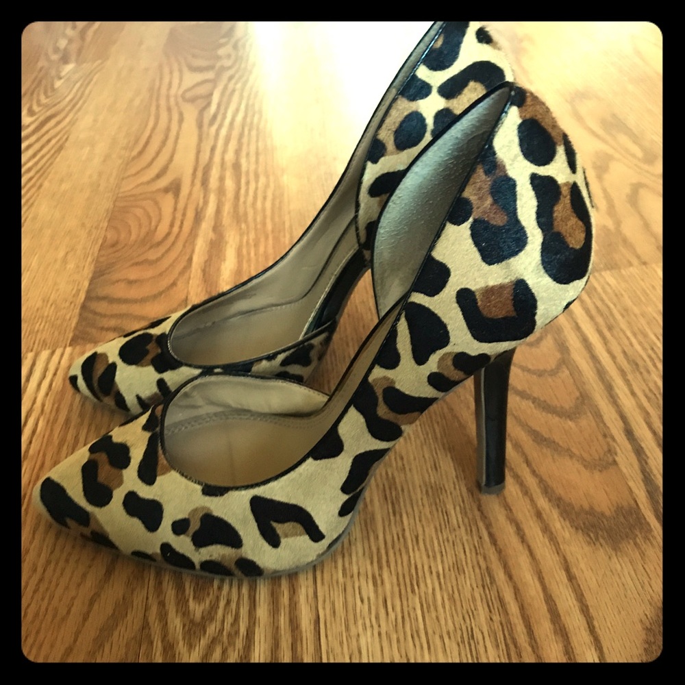 BCBG leopard pumps