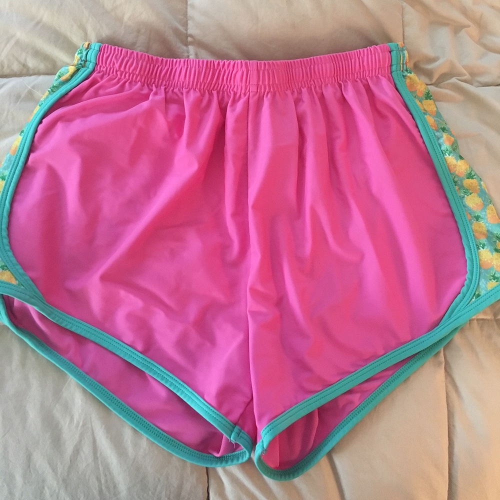 Krass & Co size Medium Pineapple Shorts!