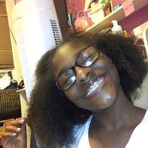 Meet your Posher, Erica