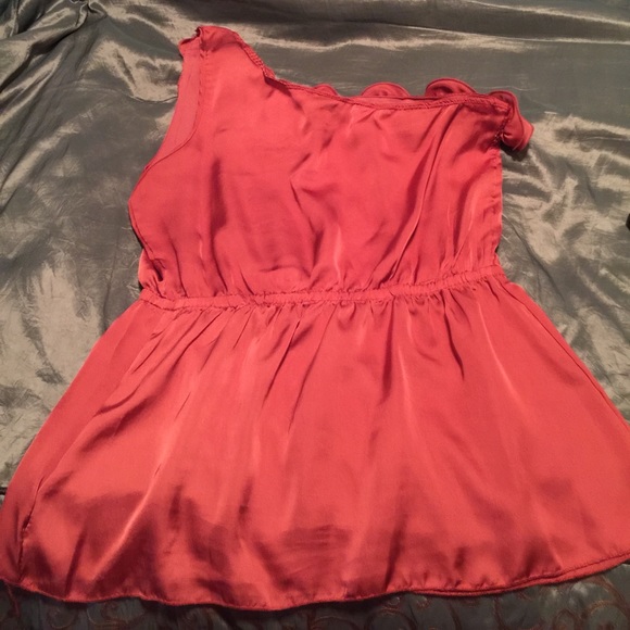 Off the shoulder top - Picture 3 of 3