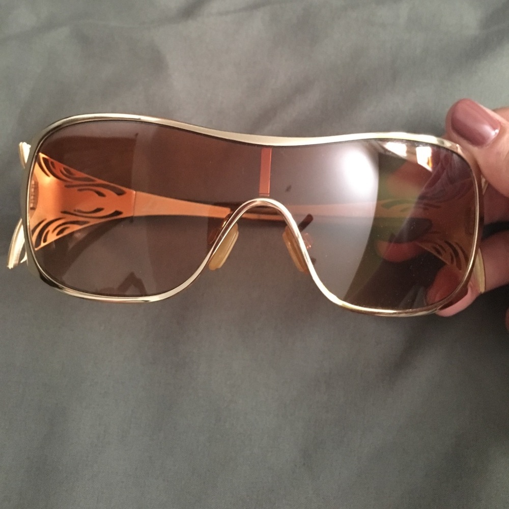 Beautiful Gold sunglasses