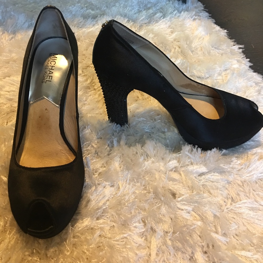 Michael Michael kors peep toe shoes