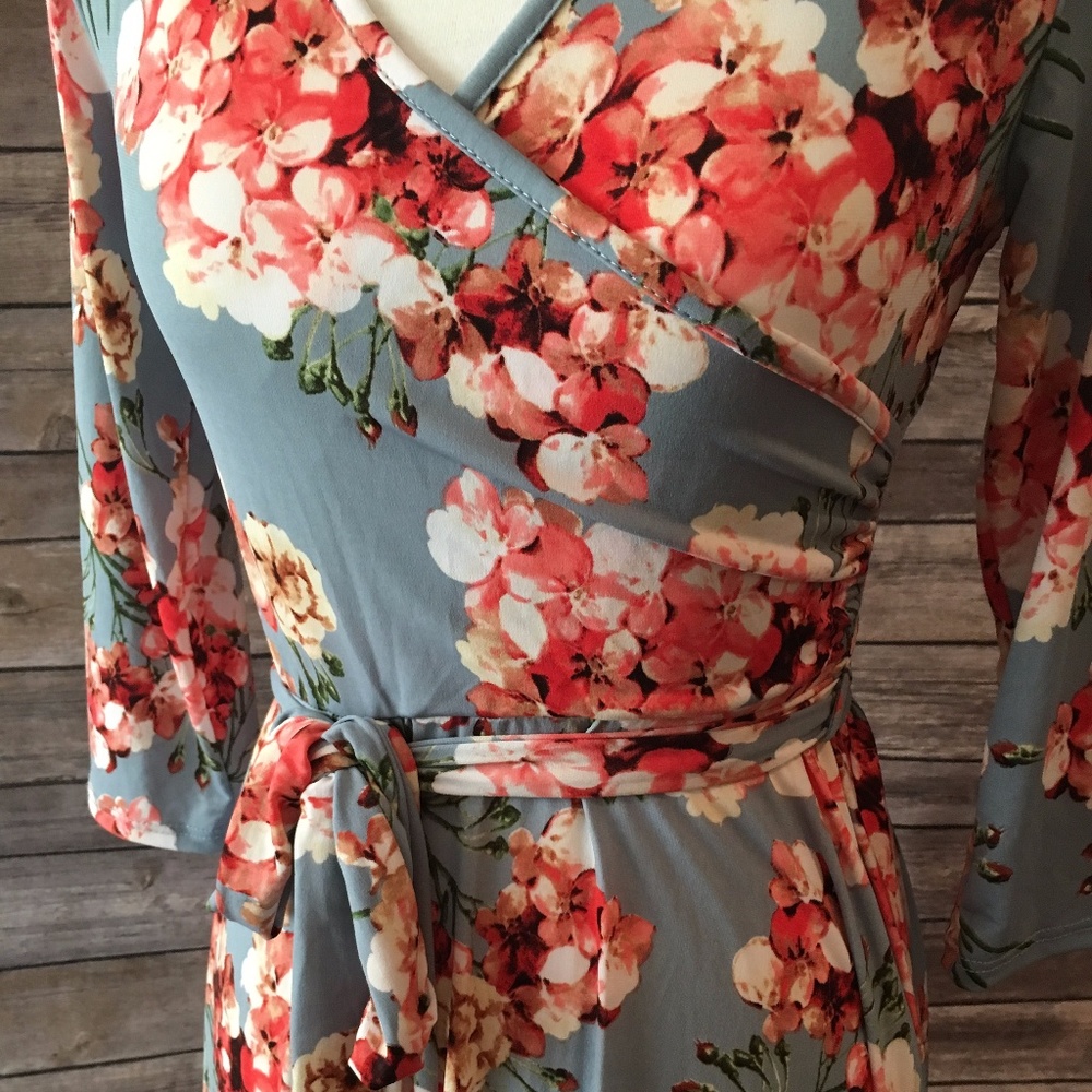 🔥SALE🔥 maternity Pink Blush Floral Wrap Dress