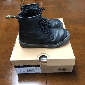 Children’s Dr Martnes Boots size 12