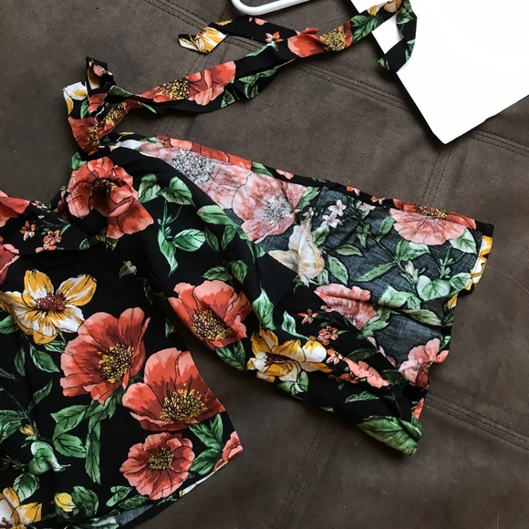 Forever 21 Top - Picture 3 of 6