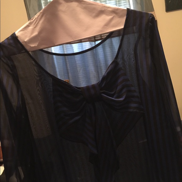 Black and royal blue top with bow - Picture 4 of 5