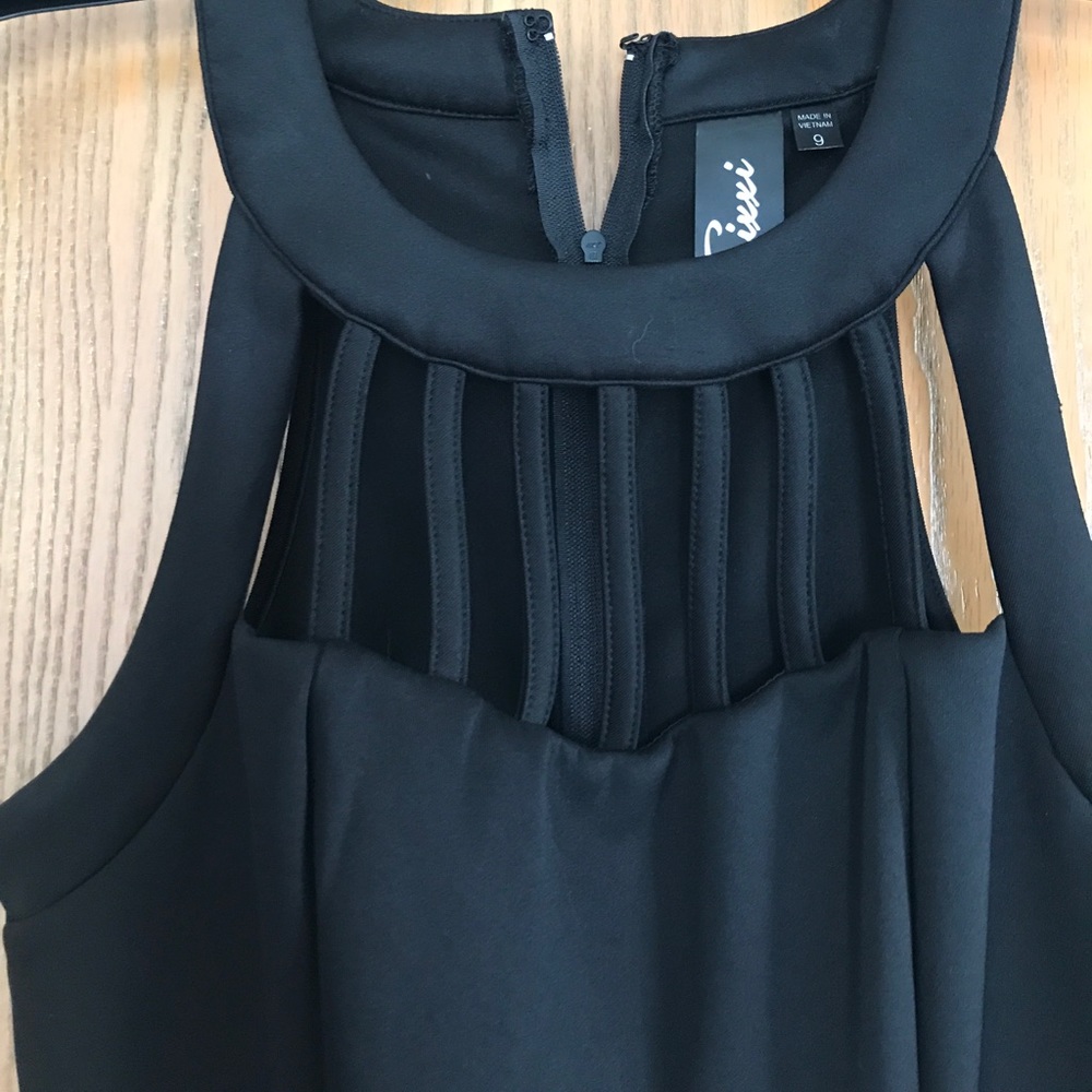 Very cute little black dress