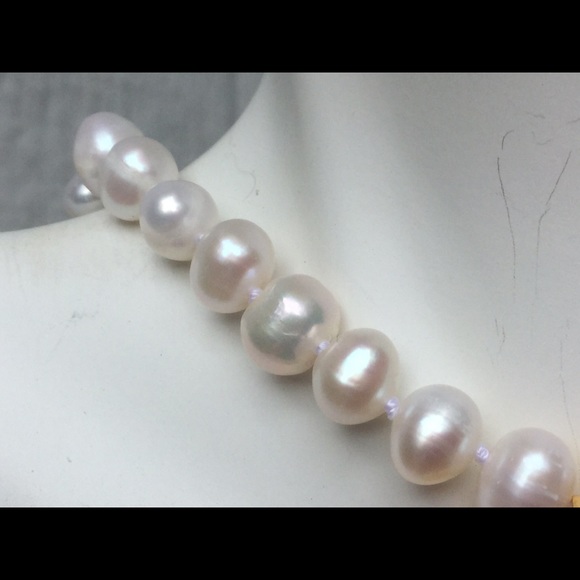 SOLD. White Akoya Pearl and Rose Ruby Necklace - Picture 2 of 5