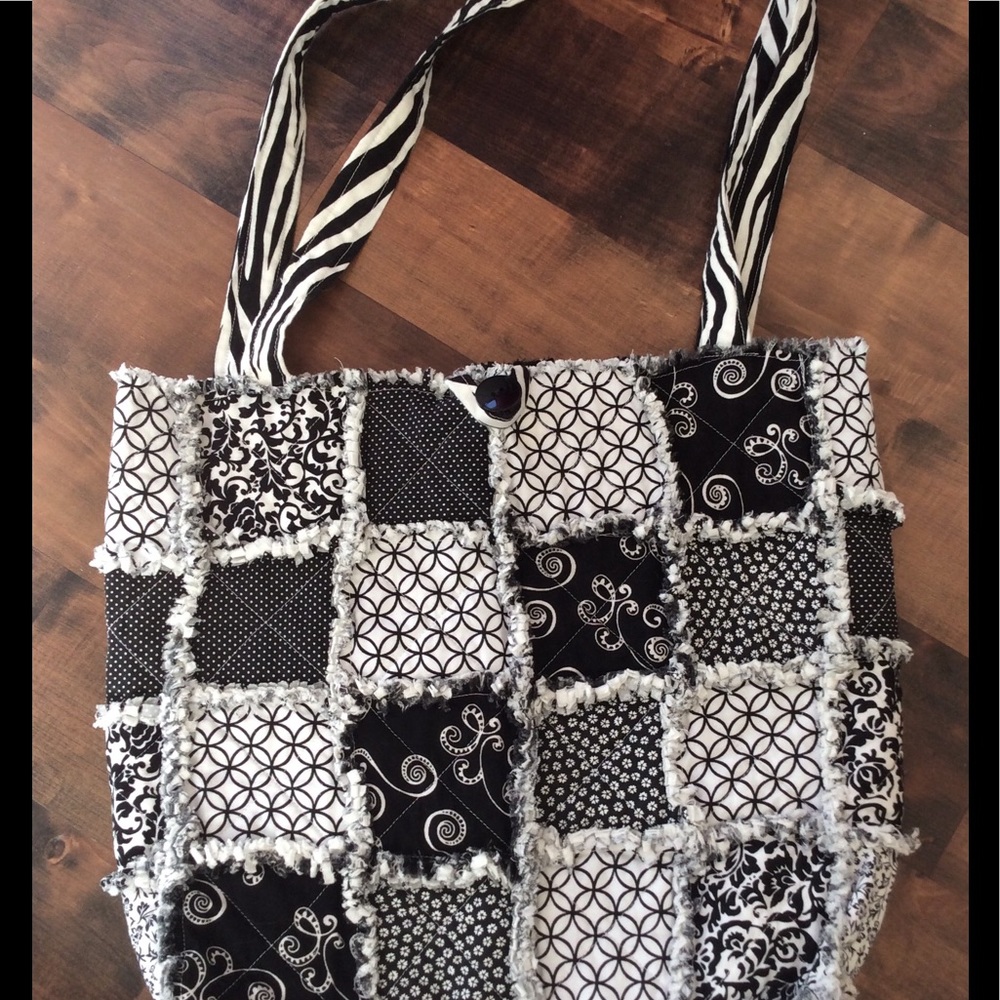Black and white quilted reversible tote 👜