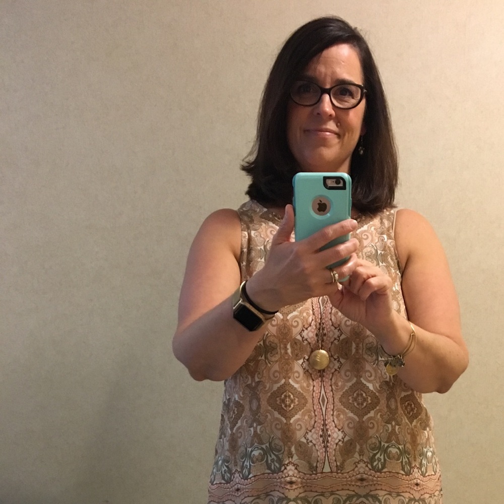 Meet your Posher, Dena