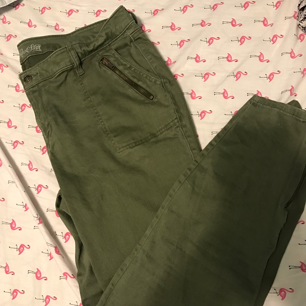 Old navy rockstar jeans!