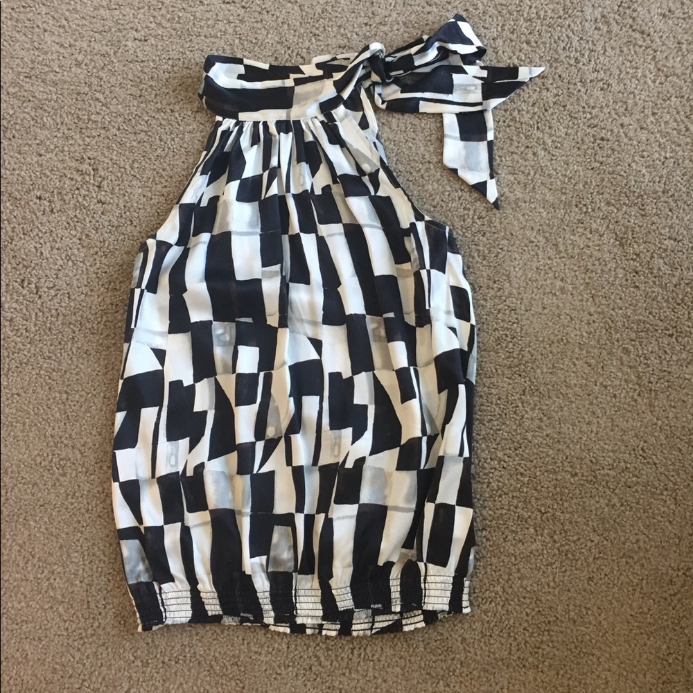 White House Black Market sleeveless top