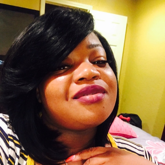Meet your Posher, Candra - Picture 1 of 1