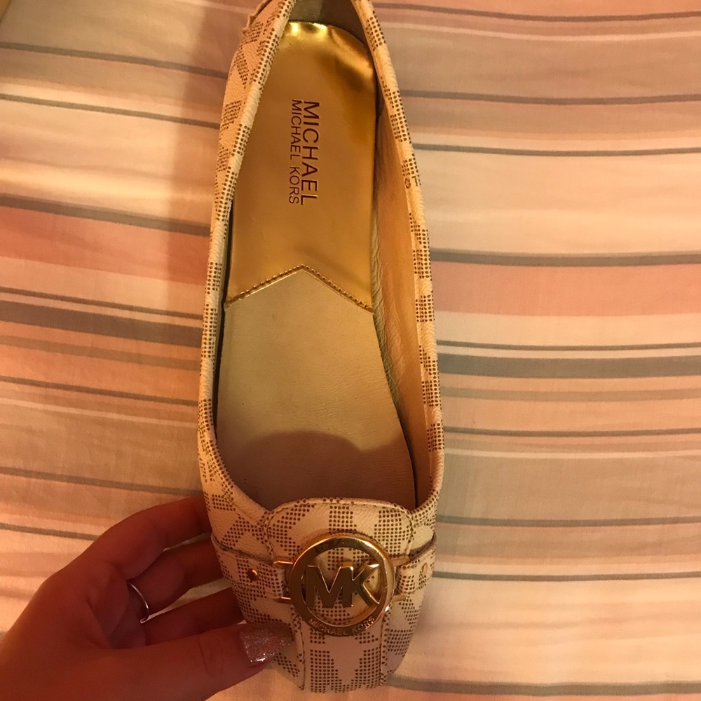 BRAND NEW michael kors nude flats