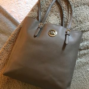 Michael Kors tote bag