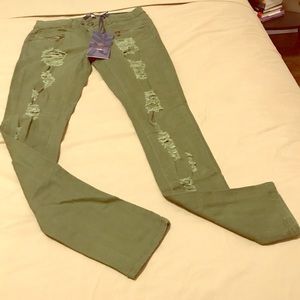 Fashion 💃🏼Nova - Olive Distressed Skinny Jeans.