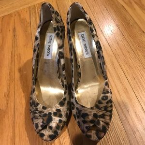 Steve Madden leopard heels