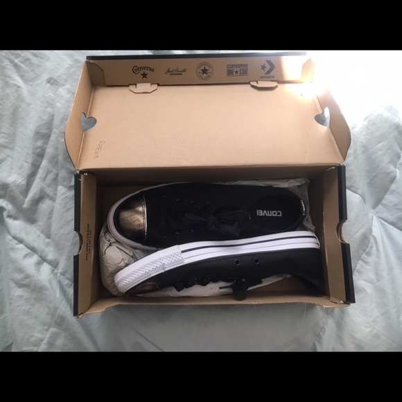 gold tip converse