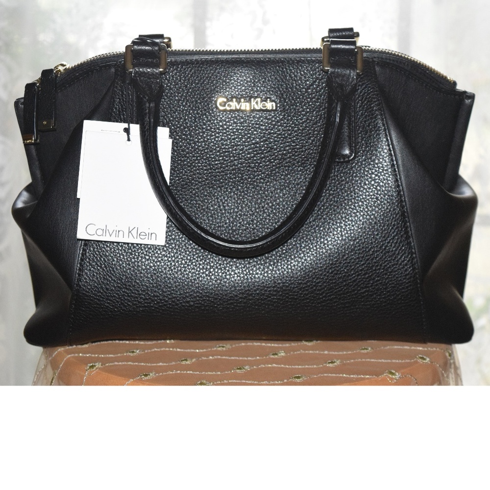*SALE*Calvin Klein leather pebbled satchel