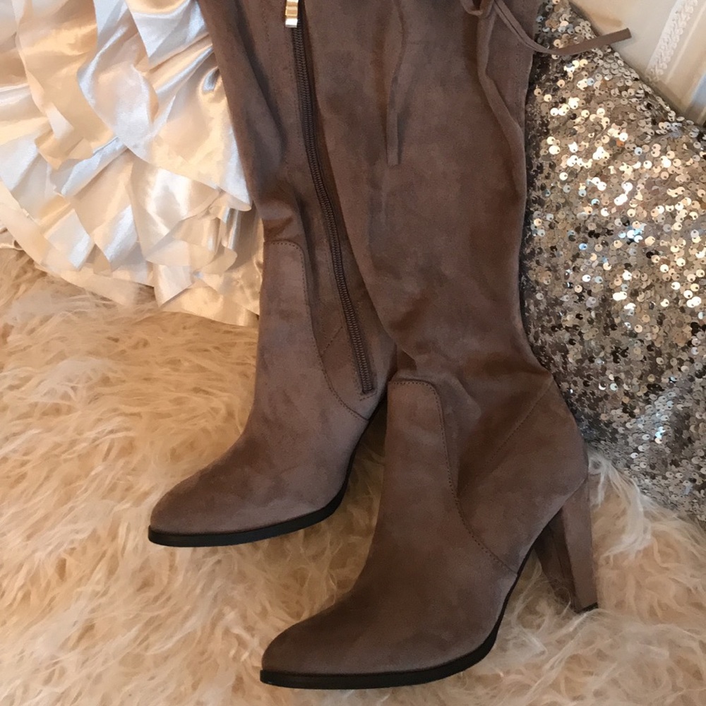 Knee-high/thigh high boots