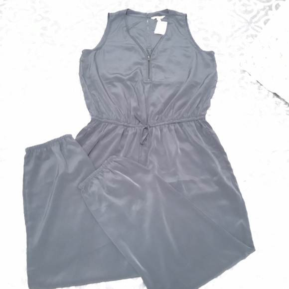 Banana Republic Romper - Picture 1 of 7