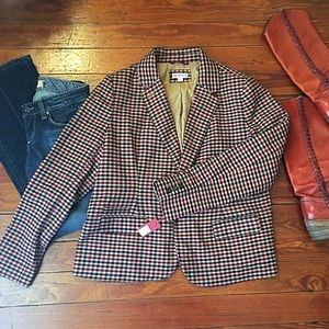 Nwt tan, navy and burgundy Gingham blazer sz 18 Nwt tan, navy and burgundy Gingham blazer sz 18