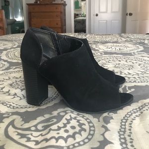 Black block heel peep toe booties