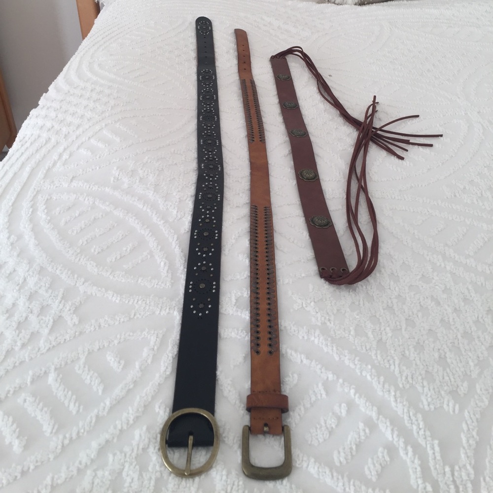 belts - Picture 1 of 4