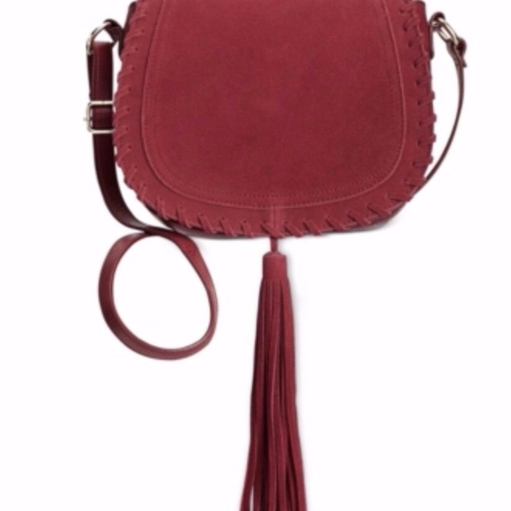 International Concepts Willow Saddle Tassel Bag