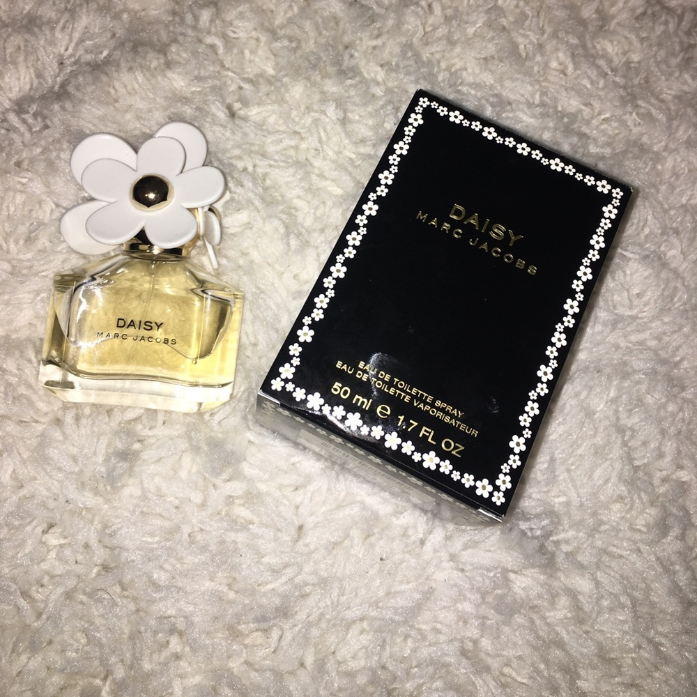 Marc Jacobs Daisy