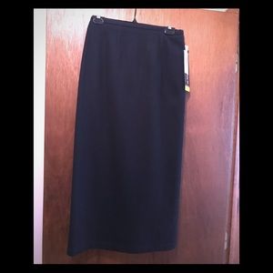 Skirt - long navy wool - lined - size 8
