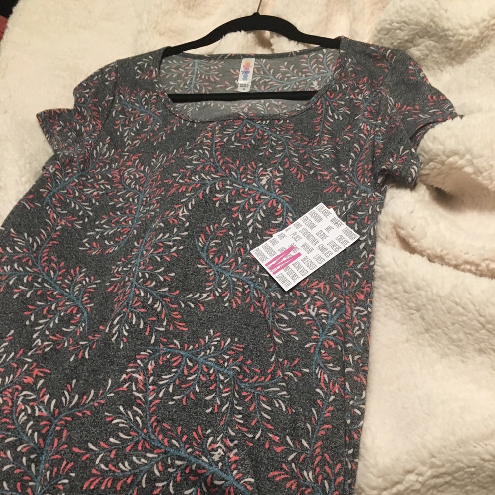 Medium lularoe classic