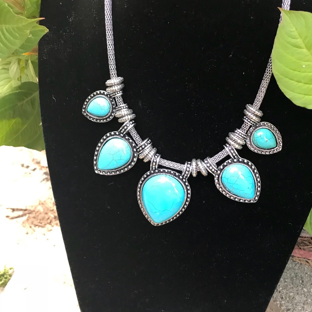 NECKLACE - Picture 3 of 5