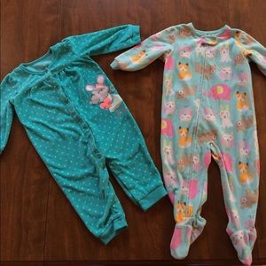 2 long sleeve pjs