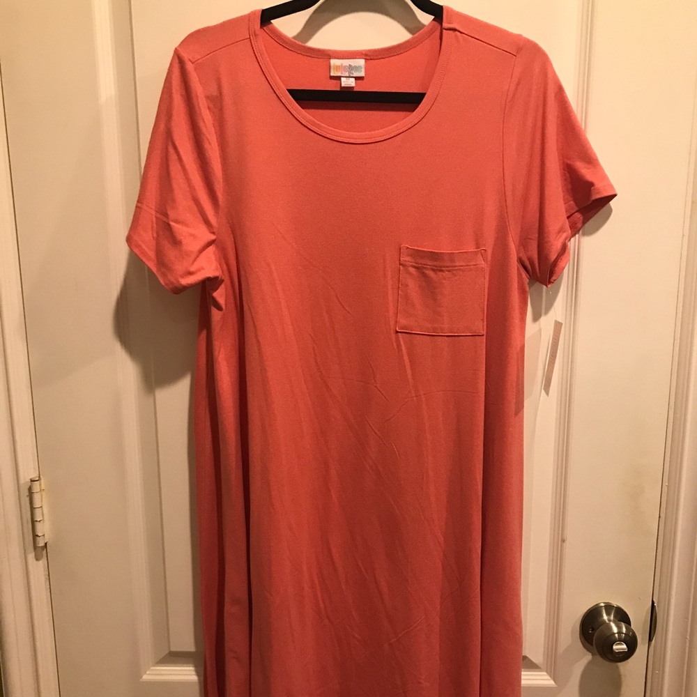 Lularoe BNWT solid bright pink Carly