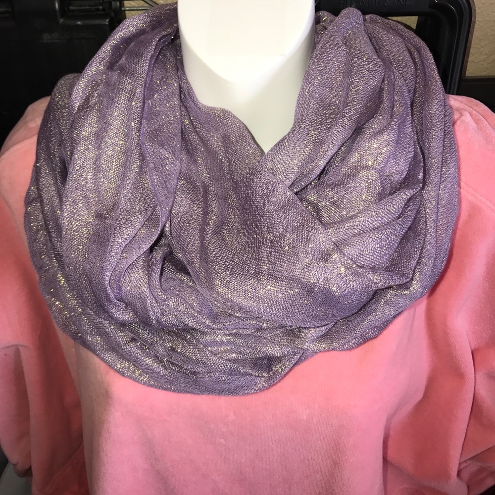 Infinity scarf