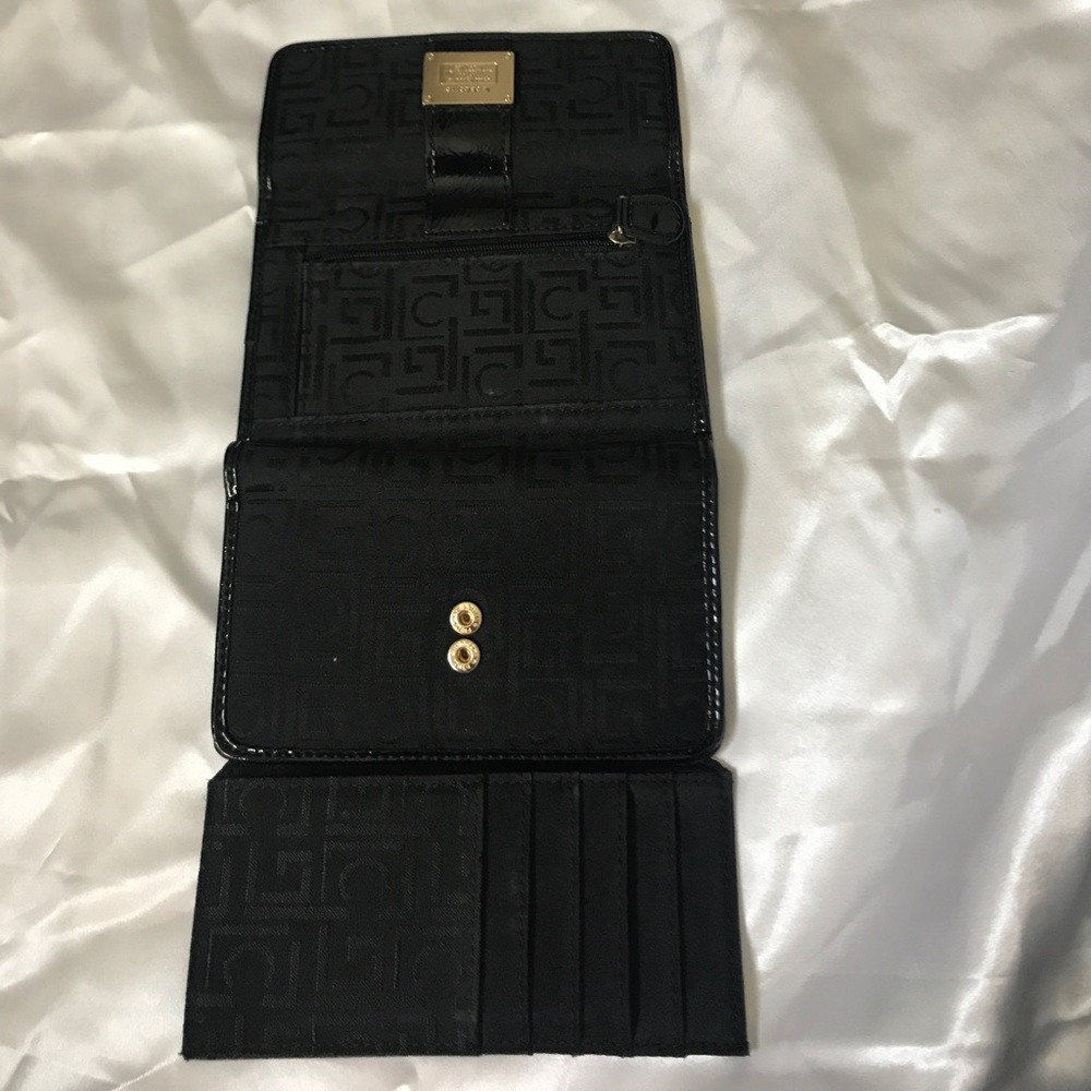 Liz Claiborne black wallet