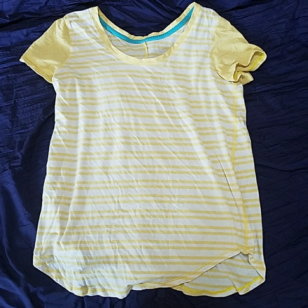 Lululemon t-shirt