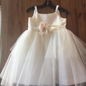 US angels flower girl dress, like new