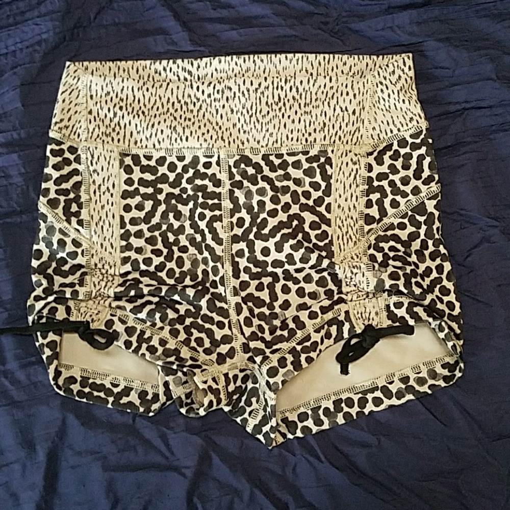 Lululemon High Rise Cinch Shorts