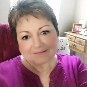 Meet your Posher, Debbie