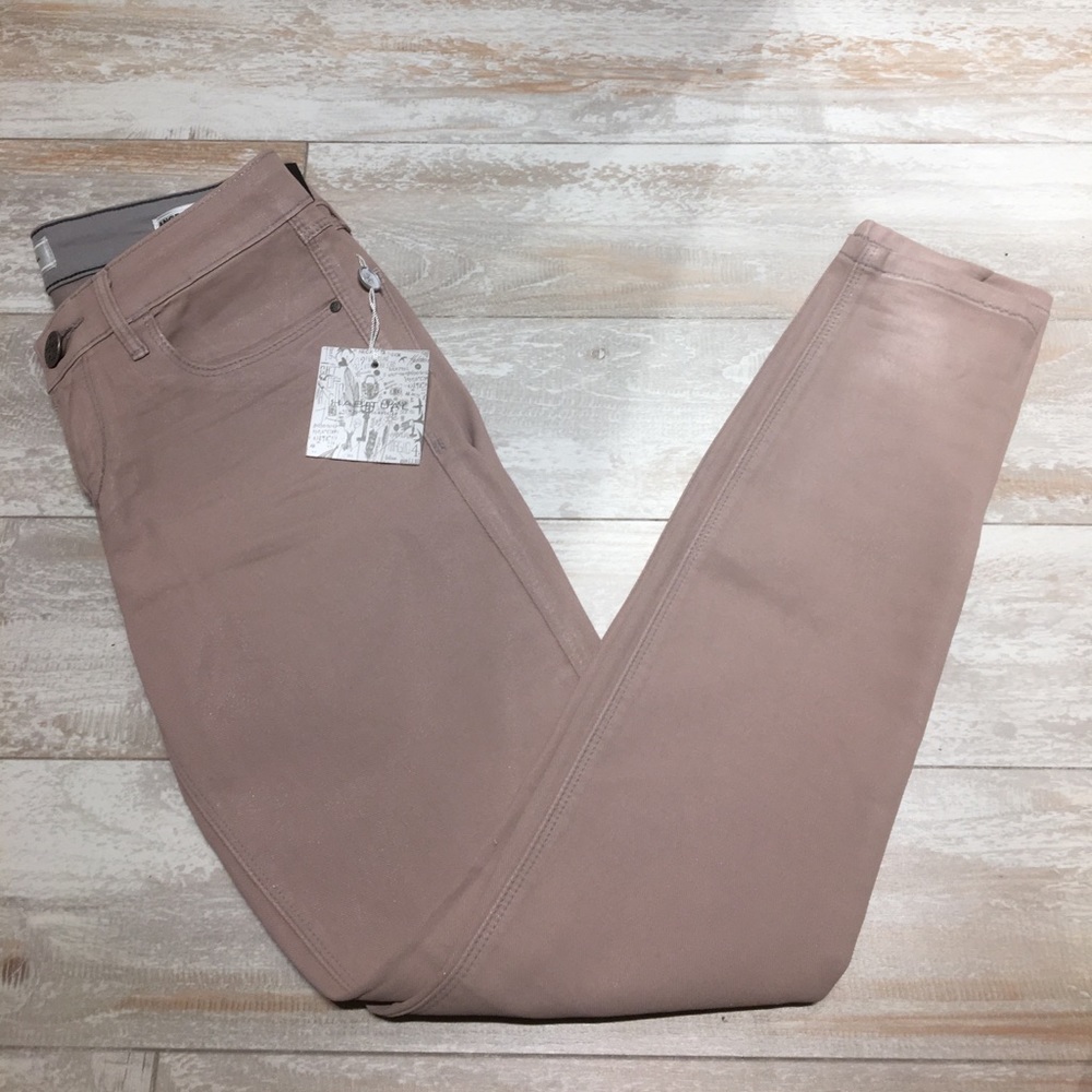 BRAND NEW HABITUAL JEANS!!