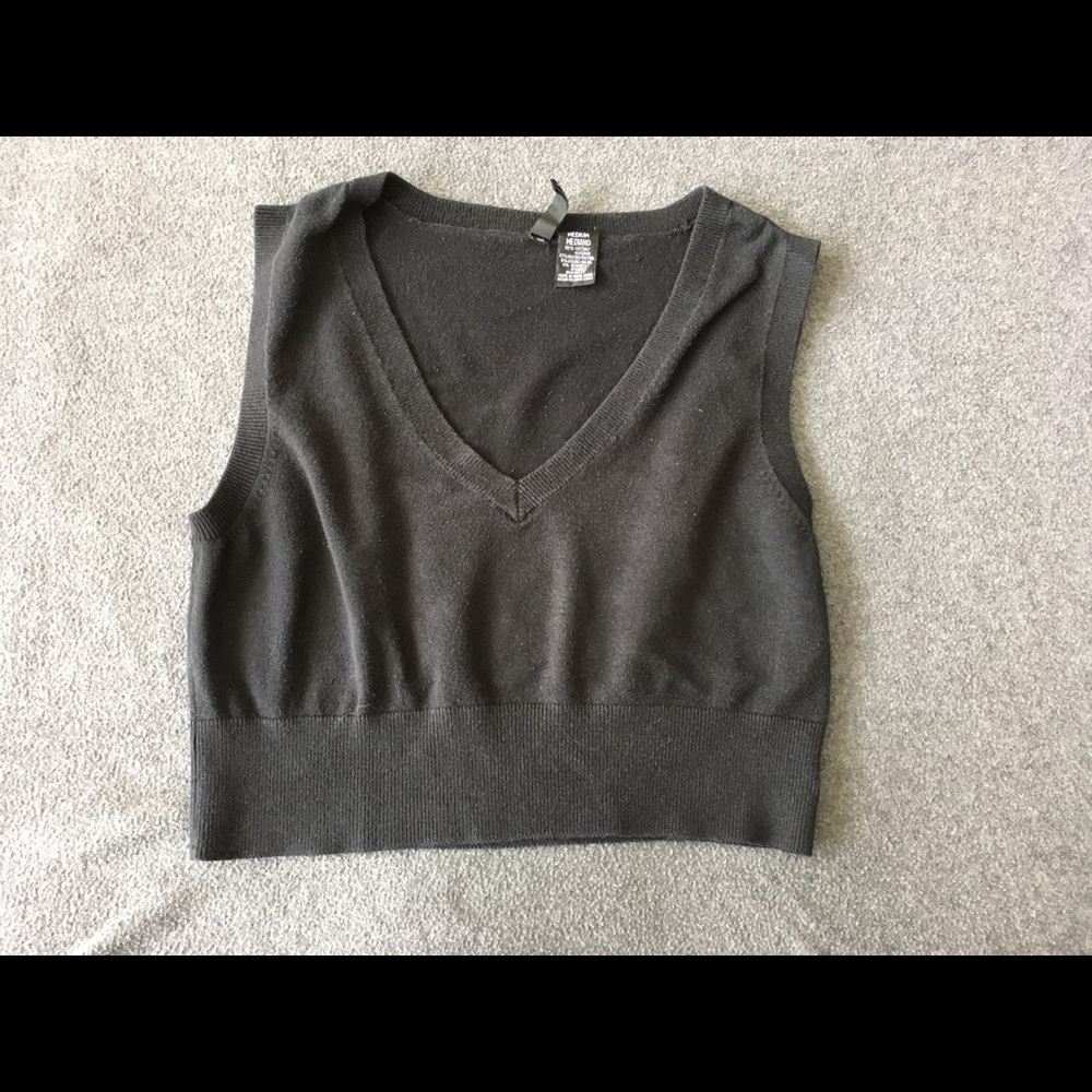 Cropped sweater vest