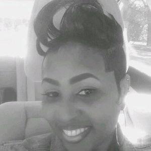 Meet your Posher, Lashaun