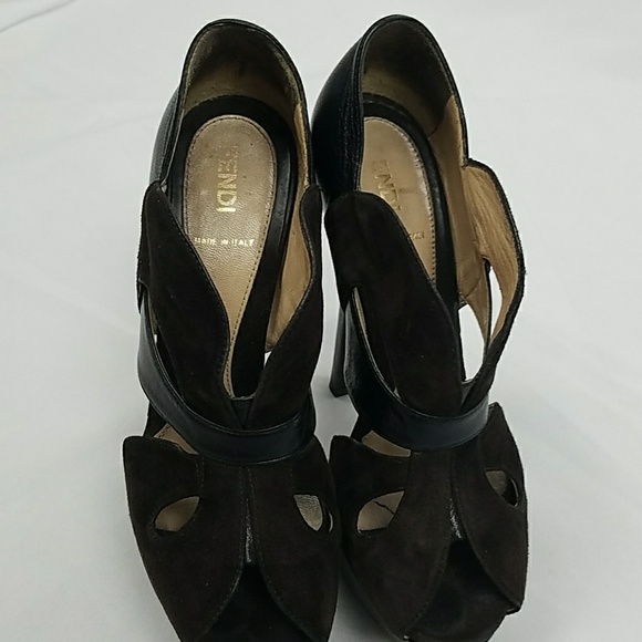 Fendi women 6.5 brown velvet platform peep toe - Picture 2 of 8